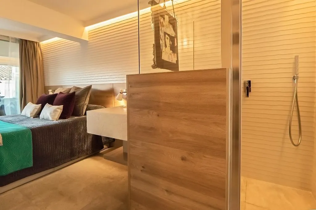 Luxury Cabaret Suite Malaga 0*,  Spain