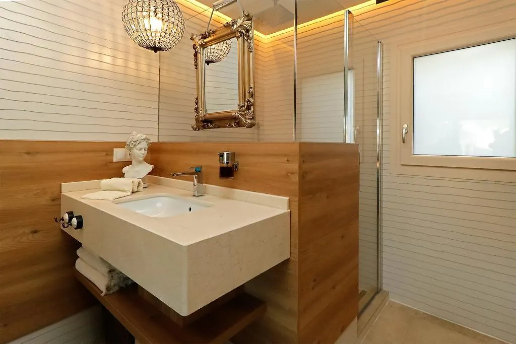 Luxury Cabaret Suite Malaga