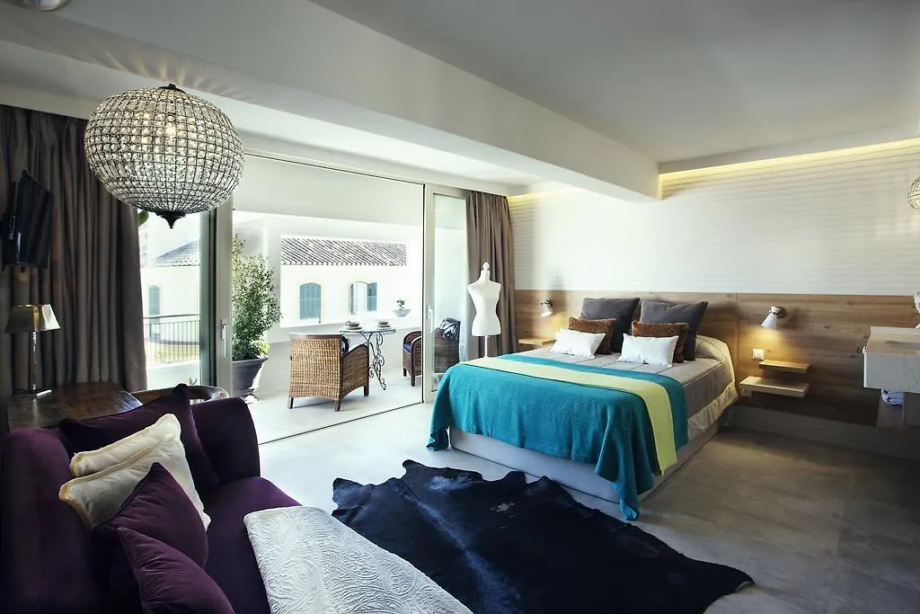 Luxury Cabaret Suite contacts